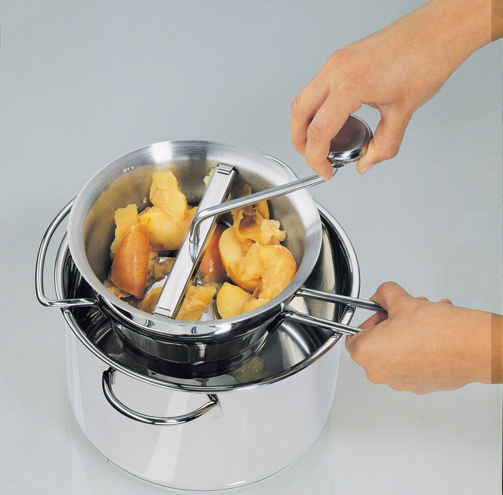 8 Best Food Mills – No Waste of Ingredients